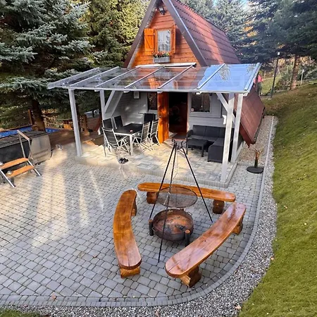 U Bogatki Glamping & To Klimatyczny, Drewniany Dla Maksymalnie 7 Osob Z Kapielami I Zabiegami Termalnym Spa, Polozony, W Lesie Niedaleko Jeziora Roznowskiego Grodek Nad Dunajcem, Idealny Na Relaks W Otoczeniu Natury Chalet *