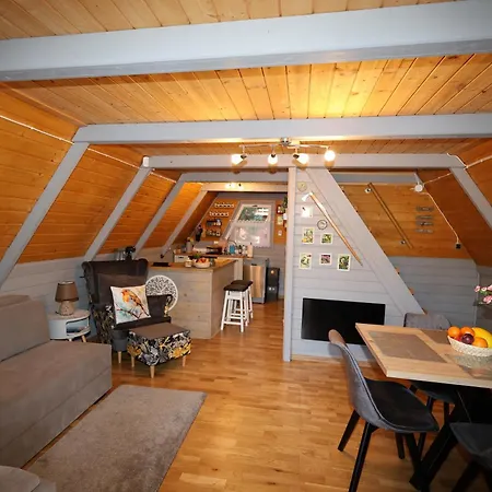 U Bogatki Glamping & To Klimatyczny, Drewniany Dla Maksymalnie 7 Osob Z Kapielami I Zabiegami Termalnym Spa, Polozony, W Lesie Niedaleko Jeziora Roznowskiego Grodek Nad Dunajcem, Idealny Na Relaks W Otoczeniu Natury * Grodek Nad Dunajcem