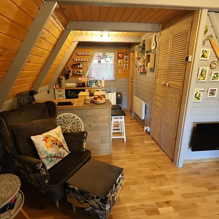 U Bogatki Glamping & To Klimatyczny, Drewniany Dla Maksymalnie 7 Osob Z Kapielami I Zabiegami Termalnym Spa, Polozony, W Lesie Niedaleko Jeziora Roznowskiego Grodek Nad Dunajcem, Idealny Na Relaks W Otoczeniu Natury Chalet Grodek Nad Dunajcem