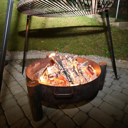 Chalet U Bogatki Glamping & To Klimatyczny, Drewniany Dla Maksymalnie 7 Osob Z Kapielami I Zabiegami Termalnym Spa, Polozony, W Lesie Niedaleko Jeziora Roznowskiego Grodek Nad Dunajcem, Idealny Na Relaks W Otoczeniu Natury *