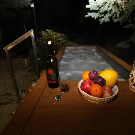 U Bogatki Glamping & To Klimatyczny, Drewniany Dla Maksymalnie 7 Osob Z Kapielami I Zabiegami Termalnym Spa, Polozony, W Lesie Niedaleko Jeziora Roznowskiego Grodek Nad Dunajcem, Idealny Na Relaks W Otoczeniu Natury