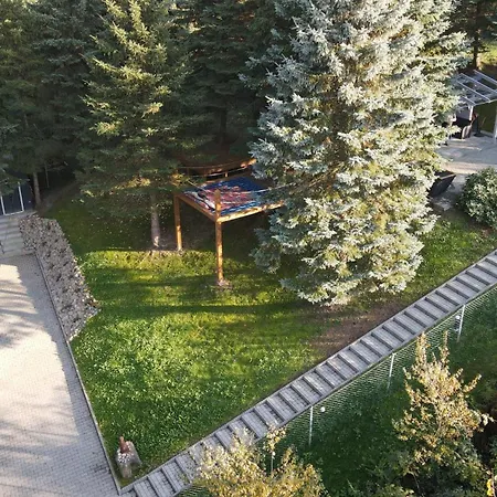 Chalet U Bogatki Glamping & To Klimatyczny, Drewniany Dla Maksymalnie 7 Osob Z Kapielami I Zabiegami Termalnym Spa, Polozony, W Lesie Niedaleko Jeziora Roznowskiego Grodek Nad Dunajcem, Idealny Na Relaks W Otoczeniu Natury
